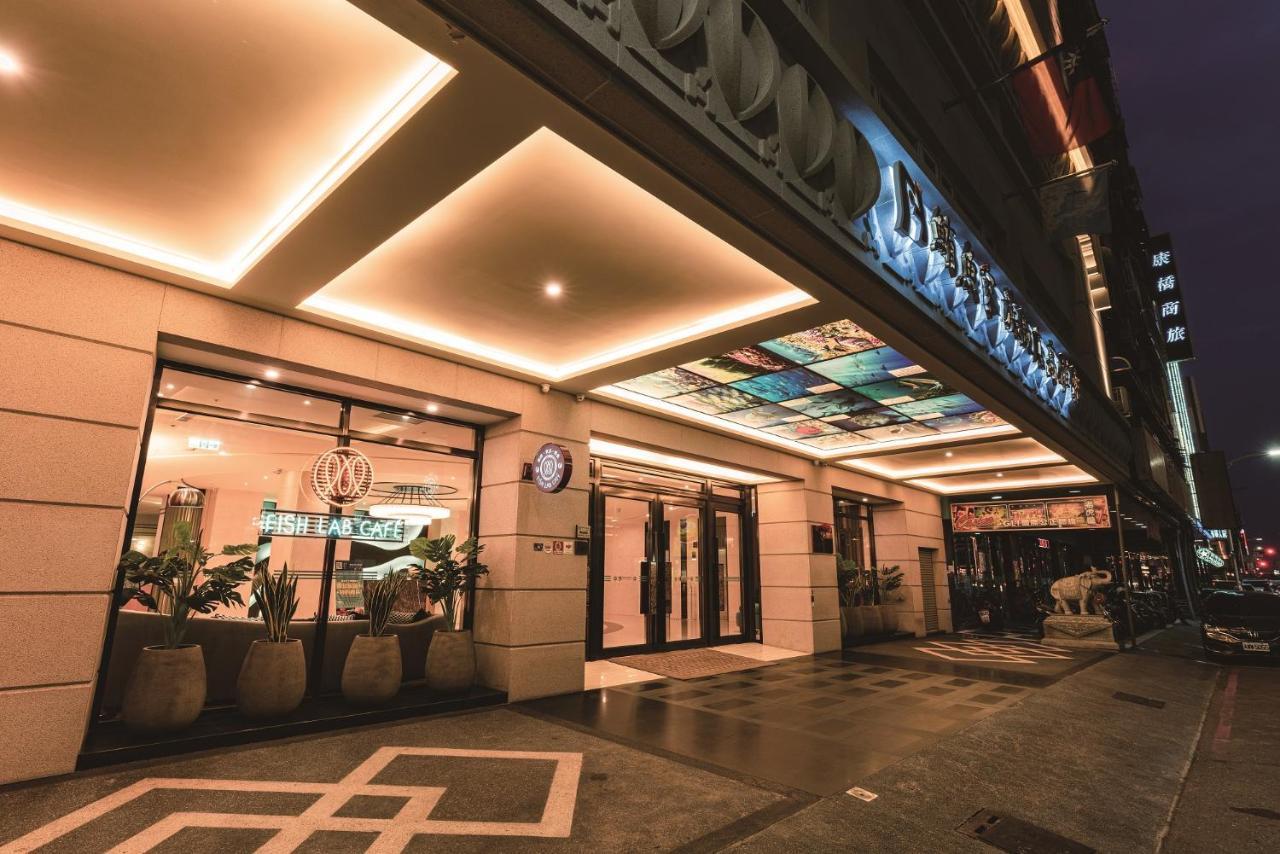 Fish Hotel Kaohsiung Bagian luar foto